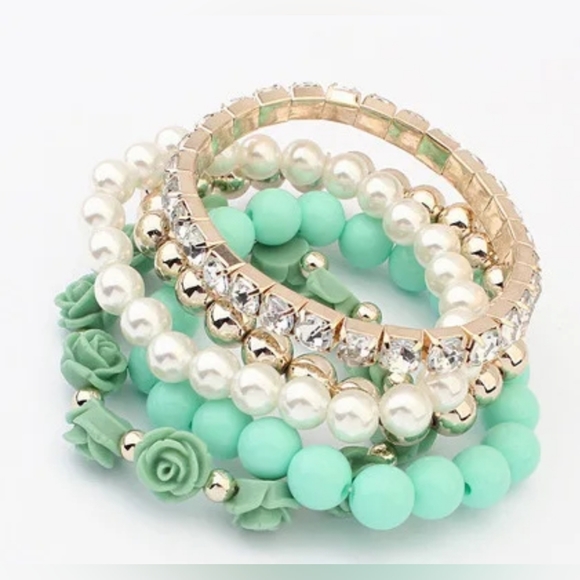 Five-piece gold-plated Crystal Teal Pearl stacked flower bracelets BOGO - Picture 7 of 15